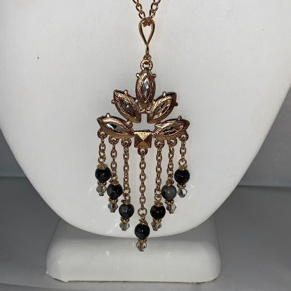 Gold Tone Chain Necklace W/Silver Crystals & Gray Bead Chandelier Pendant (NA30) - Picture 5 of 5
